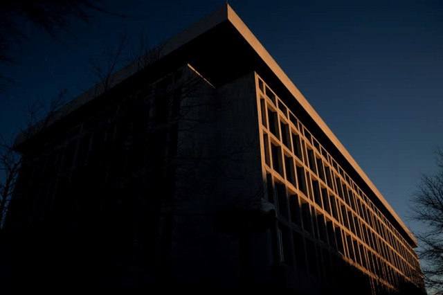 Cục Dự trữ Liên bang Mỹ và Ngân hàng Trung ương Canada giữ nguyên lãi suất