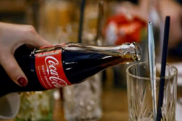 Doanh thu của Coca-Cola bất ngờ tăng trong quý IV/2024