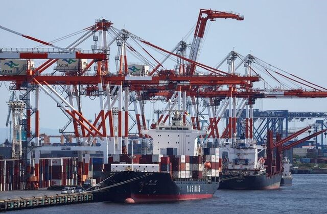 Xuất khẩu của Nhật Bản tăng liên tục 7 tháng