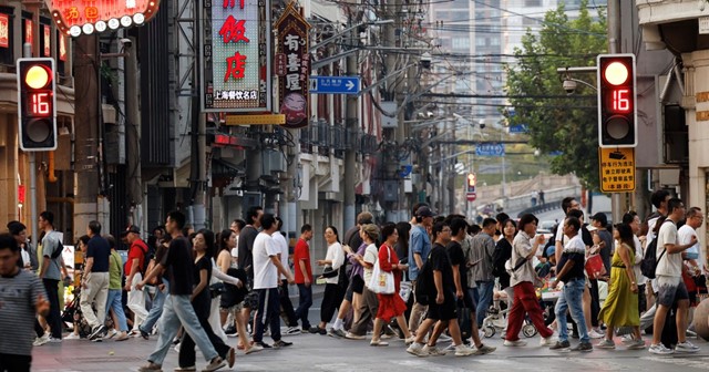 Hoạt động dịch vụ Trung Quốc hạ nhiệt trong tháng 3/2026