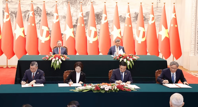 Việt Nam - Trung Quốc ký hai thỏa thuận hợp tác về thương mại