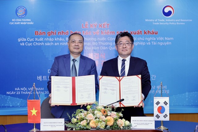 Việt Nam - Hàn Quốc ký kết Bản ghi nhớ hợp tác về kiểm soát xuất khẩu