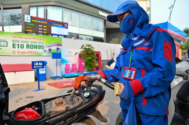 Bộ Công Thương ban hành Thông tư số 21/2026/TT-BCT, bãi bỏ một phần quy định về kinh doanh xăng dầu