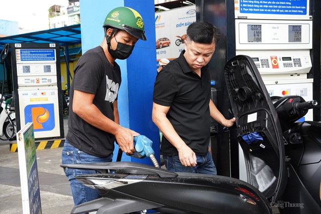 Bộ Công Thương ban hành Thông tư về tạm ứng Quỹ bình ổn giá xăng dầu từ ngân sách