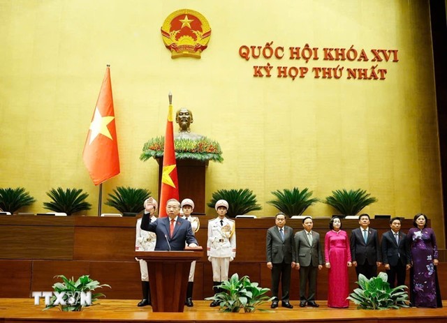 Thông qua Nghị quyết bầu Tổng Bí thư Tô Lâm giữ chức Chủ tịch nước khoá XVI