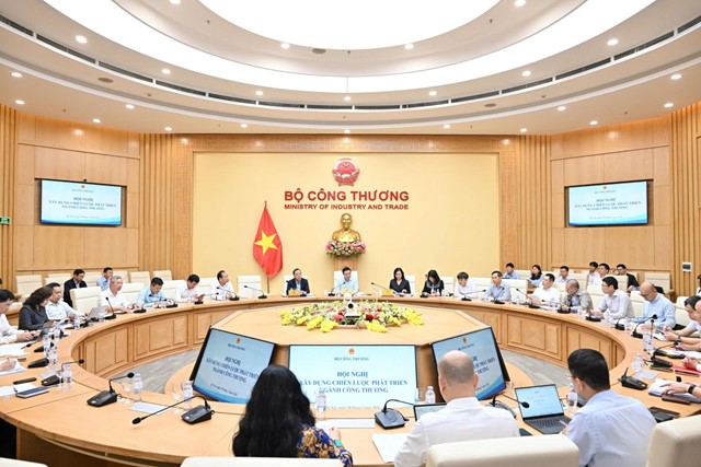 Xây dựng Chiến lược phát triển ngành Công Thương hướng tới mục tiêu tăng trưởng hai con số