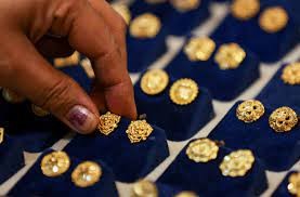 Giá vàng tăng cao có thể làm giảm nhu cầu ở Ấn Độ trong mùa lễ hội