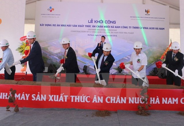 Hơn 31 triệu USD xây dựng nhà máy thức ăn chăn nuôi tại Hà Nam