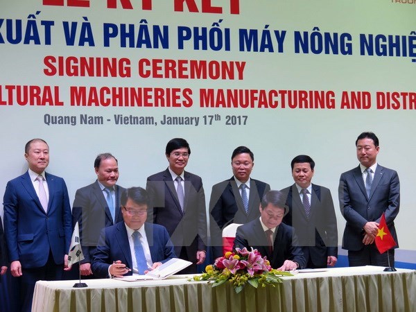 Hàn Quốc chuyển giao công nghệ sản xuất máy nông nghiệp cho Việt Nam