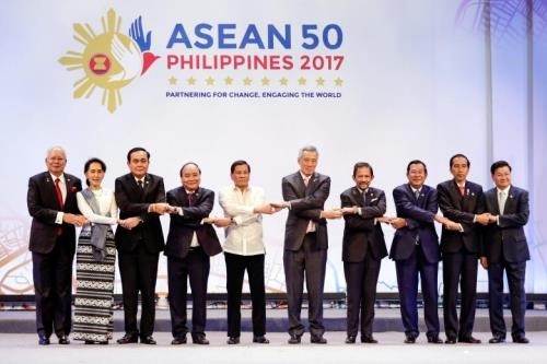 Thách thức nào đang chờ đợi Cộng đồng ASEAN?
