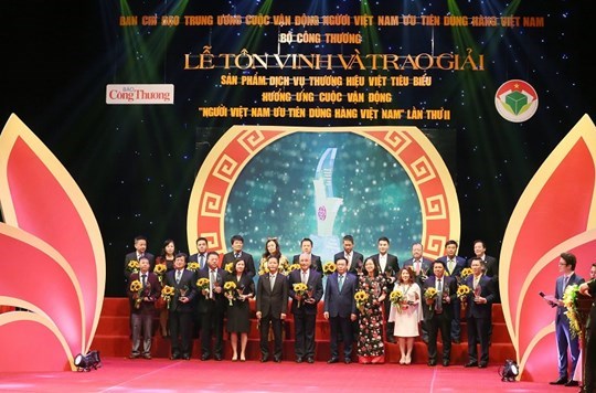 Lễ Tôn vinh và trao Giải thưởng Sản phẩm, dịch vụ Thương hiệu Việt tiêu biểu