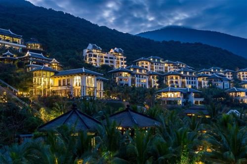 Việt Nam có hai khu nghỉ dưỡng tốt nhất thế giới