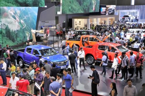 Tiêu thụ ô tô toàn thị trường Việt Nam 2018 có thể cao hơn năm trước