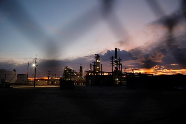 Dầu thô hay dầu mỡ thải - Lựa chọn nào cho ngành lọc dầu Mỹ?