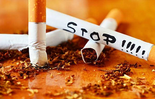 Những tác hại khôn lường của thuốc lá tới đôi mắt
