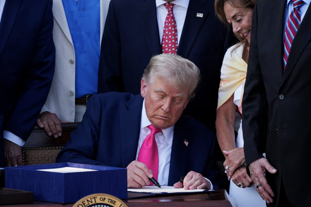 Những điểm chính trong đạo luật giảm thuế mang tính cột mốc của Tổng thống Trump
