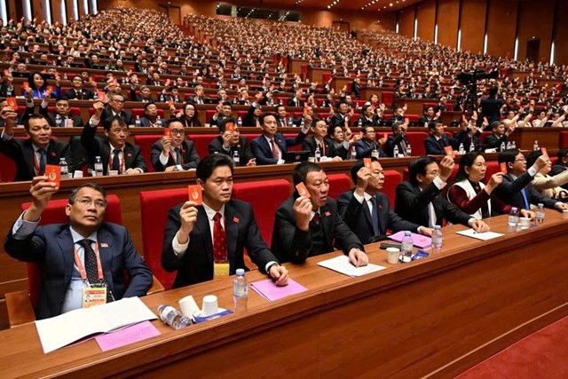 Ngày làm việc thứ tư Đại hội đại biểu toàn quốc lần thứ XIV của Đảng