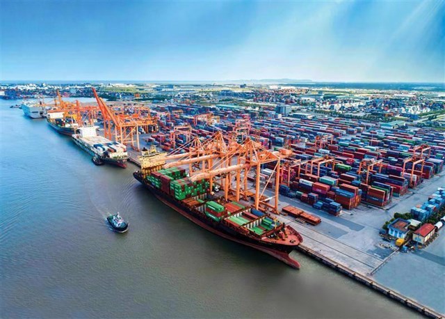 703 triệu tấn hàng hoá thông qua cảng biển Việt Nam trong năm 2021