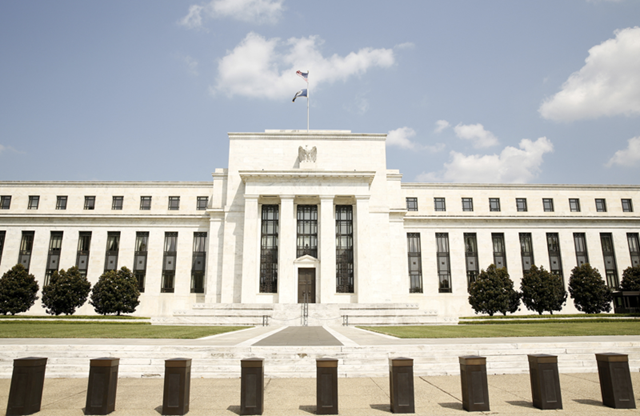 Câu hỏi lớn của năm 2024: Fed giảm lãi suất vì lý do gì?