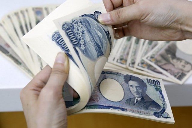 Kinh tế sa sút, Nhật Bản dự kiến tăng mạnh chi tiêu ngân sách