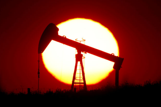 Thị trường dầu thế giới nguy cơ biến động mạnh do thiếu cung
