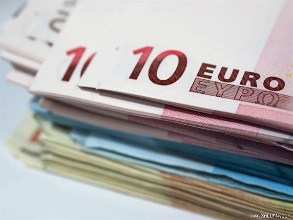 Euro lên cao nhất 2 tuần so với USD