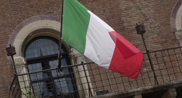 Italia có thể trưng cầu dân ý rút khỏi eurozone
