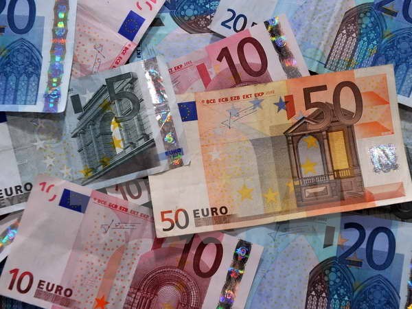 Doanh nghiệp Hy Lạp ồ ạt chuyển tiền ra nước ngoài