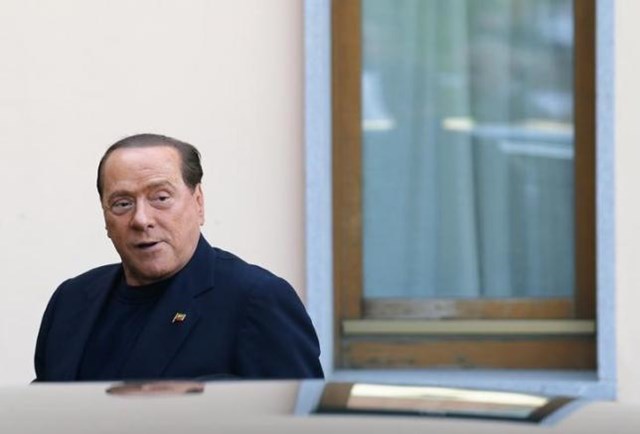 Cựu Thủ tướng Italia Berlusconi lĩnh án 3 năm tù