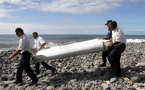 Malaysia xác nhận mảnh vỡ máy bay ở Ấn Độ Dương là từ MH370 