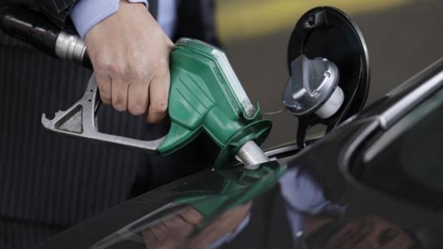 Giá dầu thô chốt tuần giảm 7%