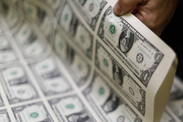 Chứng khoán Mỹ và USD đồng loạt giảm mạnh sau biên bản họp Fed