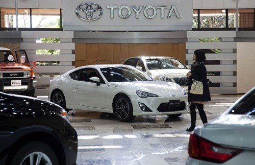 Toyota giành lại danh hiệu hãng xe bán chạy nhất thế giới