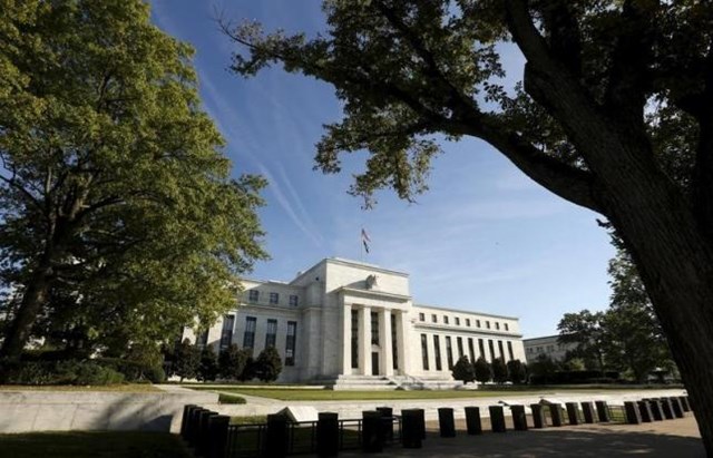 Fed hoãn nâng lãi suất đến tháng 12