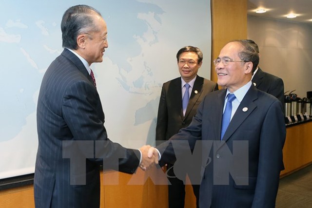 Chủ tịch Quốc hội gặp Chủ tịch WB