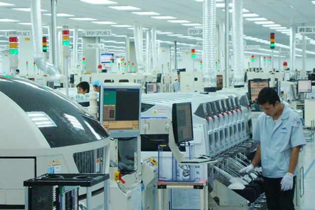 Báo cáo 2035: VN bị thách thức về kinh tế, dồn ép về xã hội