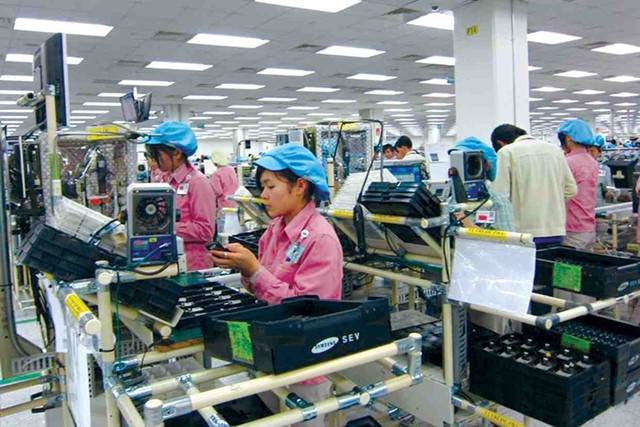 Giải ngân FDI 10 tháng đạt gần 12 tỷ USD