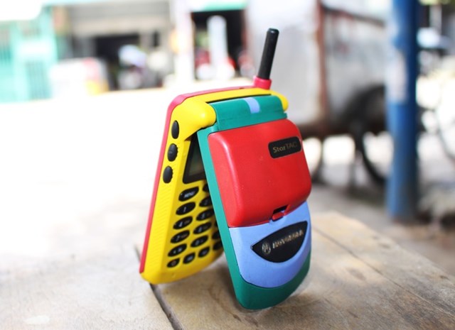 Điện thoại Motorola hàng hiếm còn lại tại Việt Nam