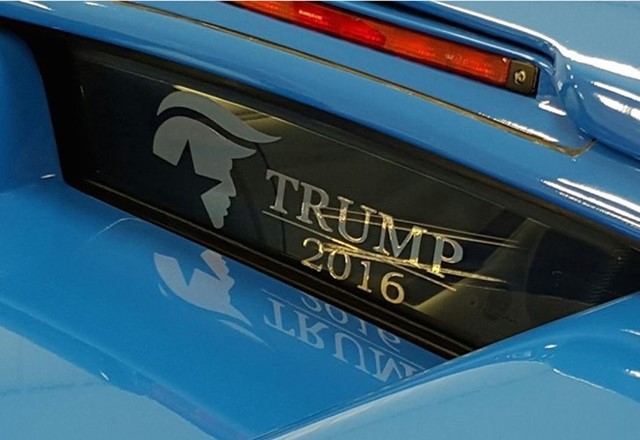 Lamborghini cũ của Donald Trump được rao bán trên eBay