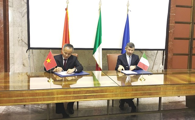 Việt Nam – Italia ký Biên bản về hợp tác kinh tế