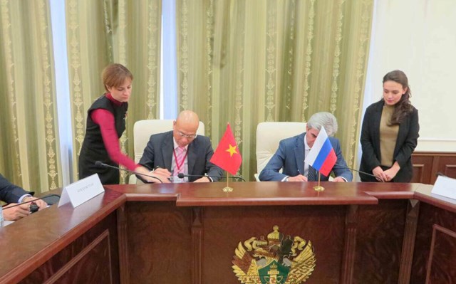 Bộ Công Thương ký thỏa thuận về an toàn môi trường với Nga
