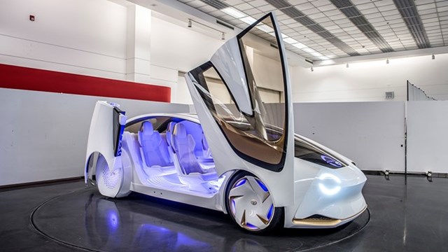 Toyota tham gia sân chơi xe tự lái với Concept-i