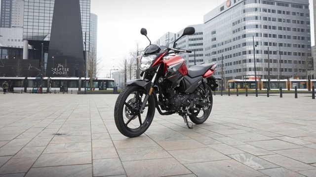Yamaha YS125 - Xe naked bike cho người mới chơi mô tô