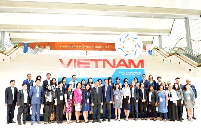 Hội nghị Quan chức Cao cấp APEC lần thứ 2 tại Hà Nội