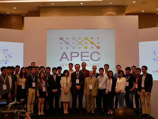 Ứng dụng APEC CONNECT đến từ đội Ốt-xtrây-li-a đạt giải nhất tại cuộc thi PTƯD APEC