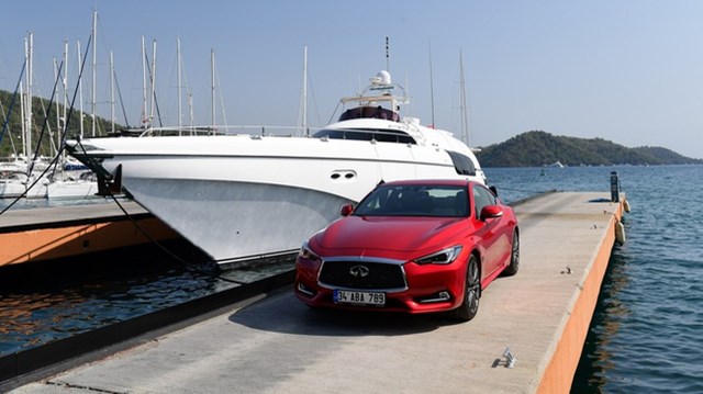 Tiếp bước Aston Martin, Infinity giới thiệu du thuyền của riêng mình
