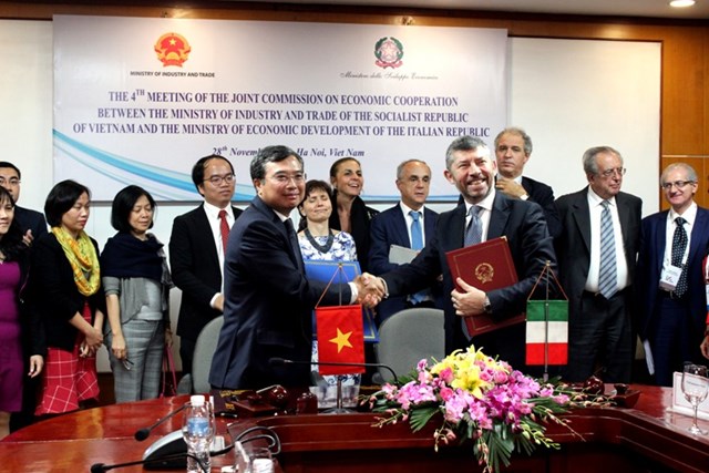 Khoá họp lần thứ IV UBHH về hợp tác kinh tế giữa BCT Việt Nam và Bộ PTKT Italia