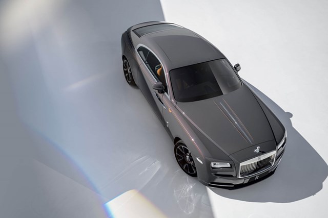Rolls-Royce Wraith bản 'mưa sao băng' ra mắt