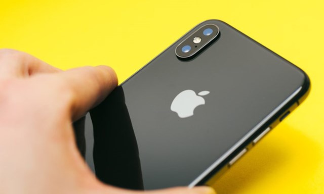 7 suy nghĩ sai lầm về pin và cách sạc iPhone