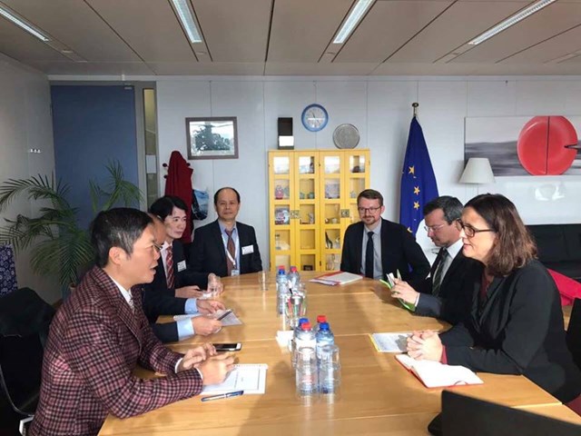 Bộ trưởng BCT làm việc với Cao ủy TM EU về Hiệp định TM Tự do Việt Nam – EU